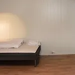 12 Person In Oksvoll