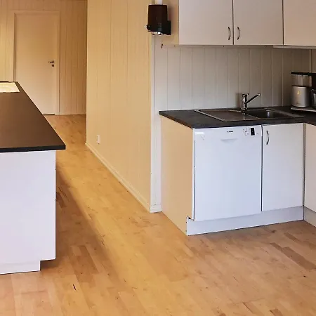 Steinvik Ferienhaus *